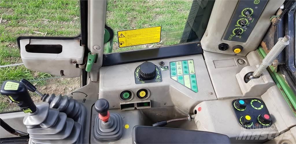 Fendt Xylon 520 Tractors