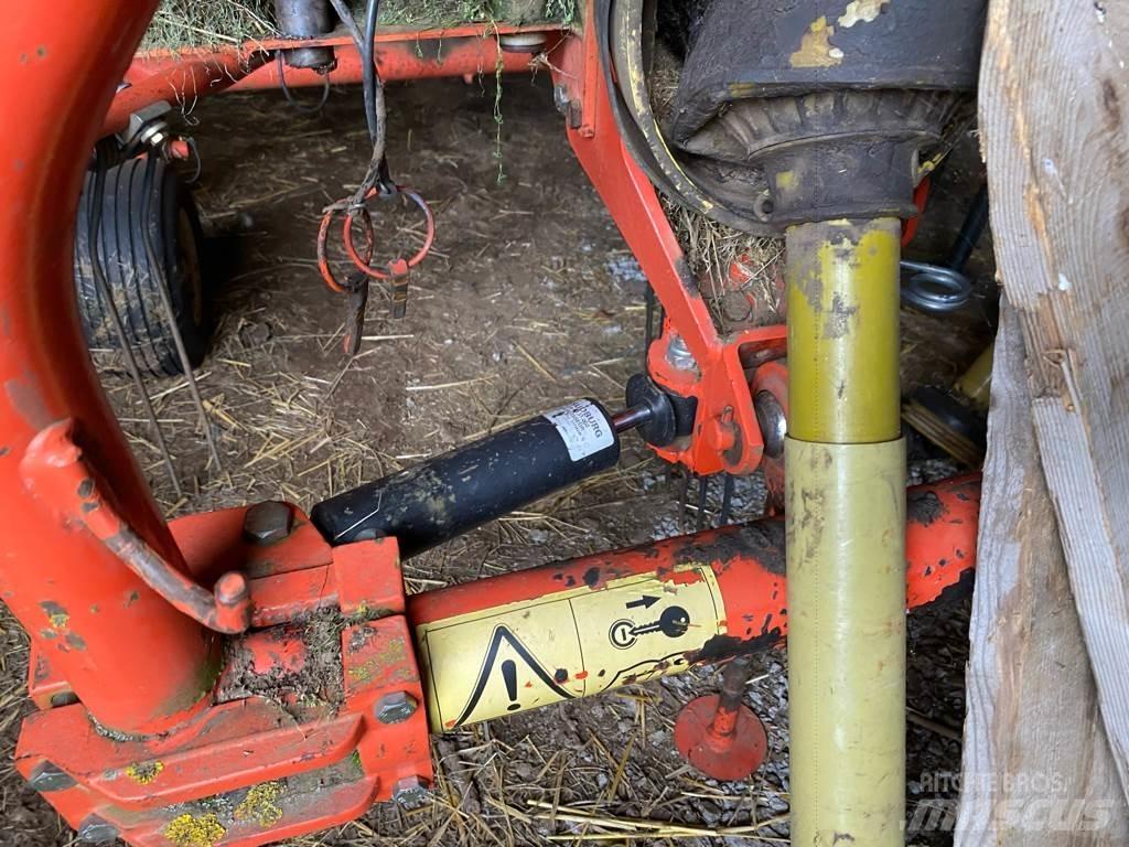 Kuhn GA3501 Swathers \ Windrowers