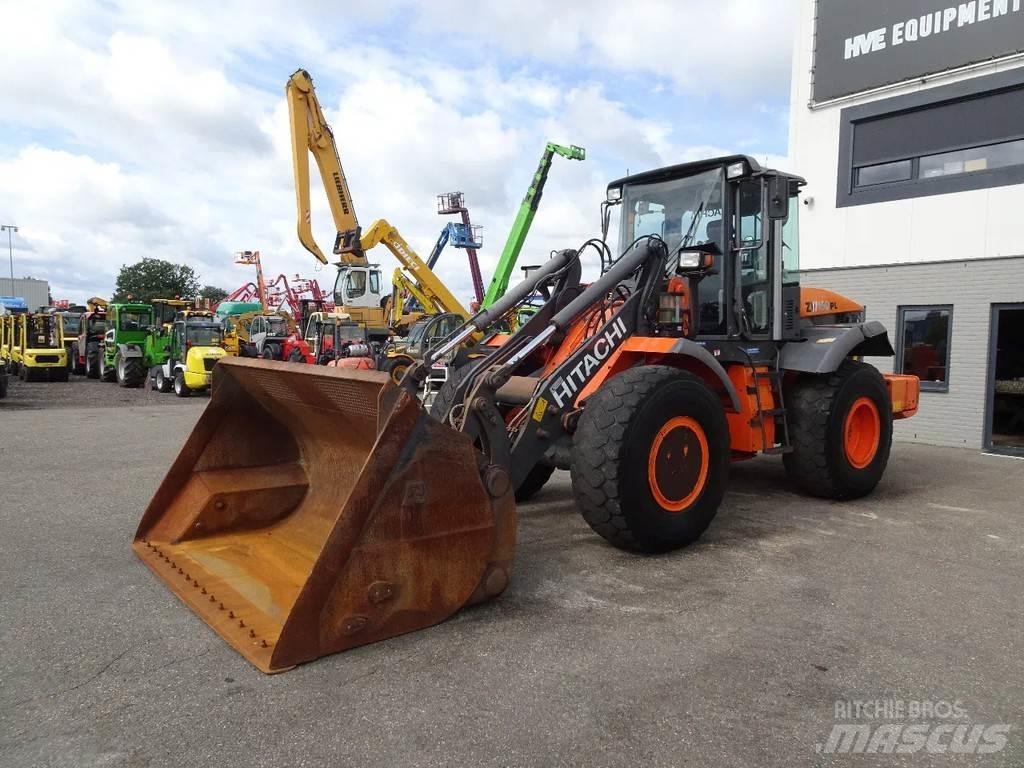 Hitachi ZW150 Wheel Loaders