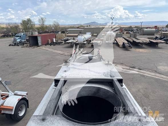 Heil  Tanker Trailers