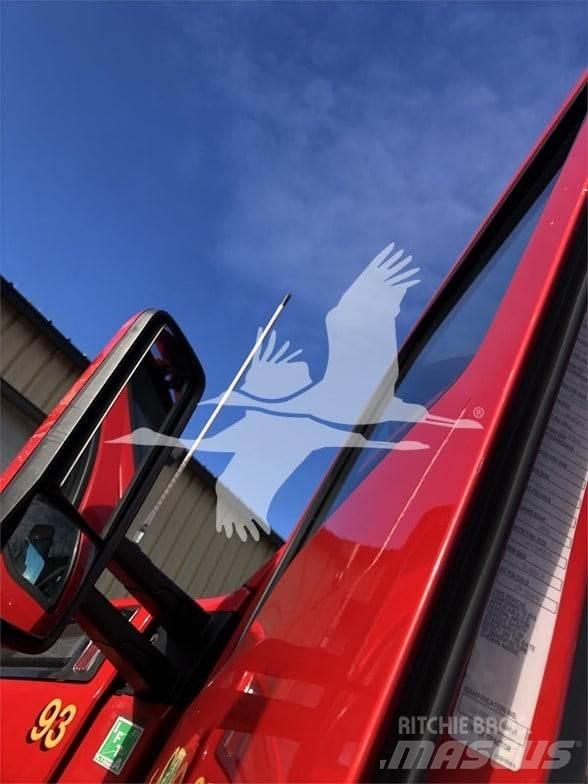 Kenworth T680 Conventional Trucks / Tractor Trucks