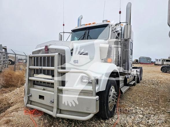 Kenworth T800 Conventional Trucks / Tractor Trucks