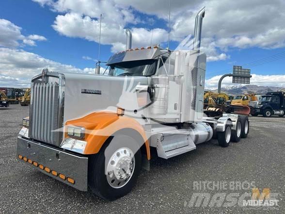 Kenworth W900 Tractor Units