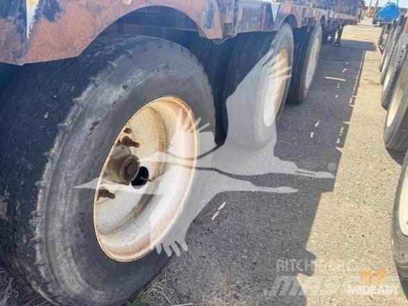 Manac  Lowboy Trailers