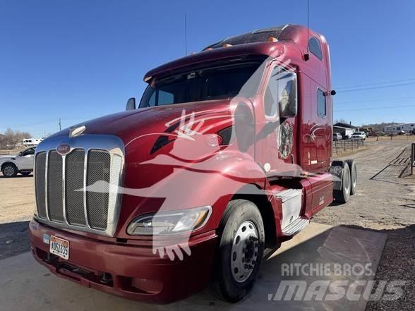 Peterbilt 367 Conventional Trucks / Tractor Trucks