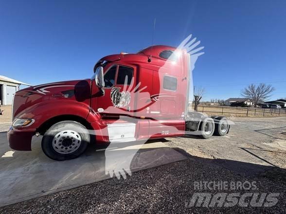 Peterbilt 367 Conventional Trucks / Tractor Trucks