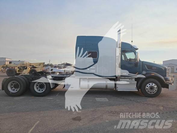 Peterbilt 567 Conventional Trucks / Tractor Trucks