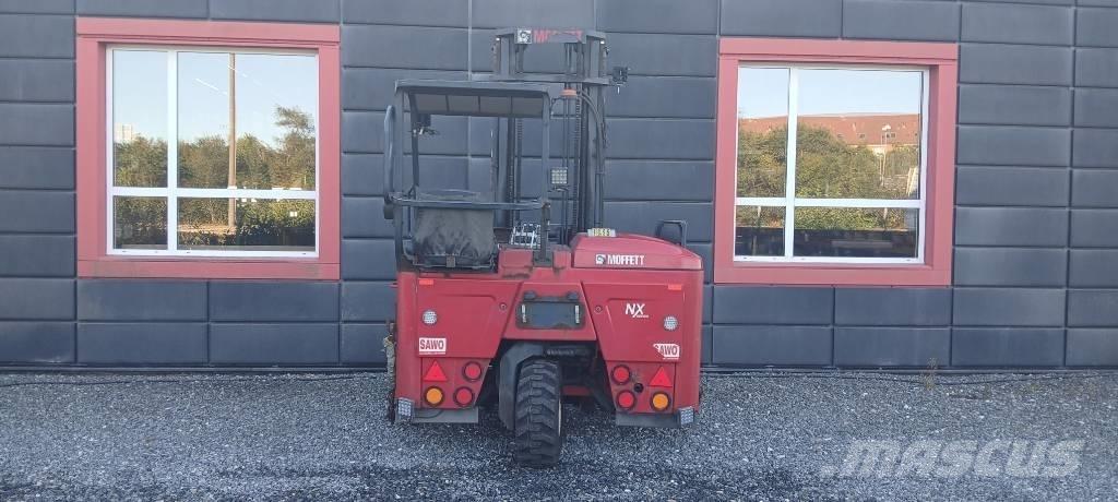Moffett M5 25.3 NX Diesel Forklifts