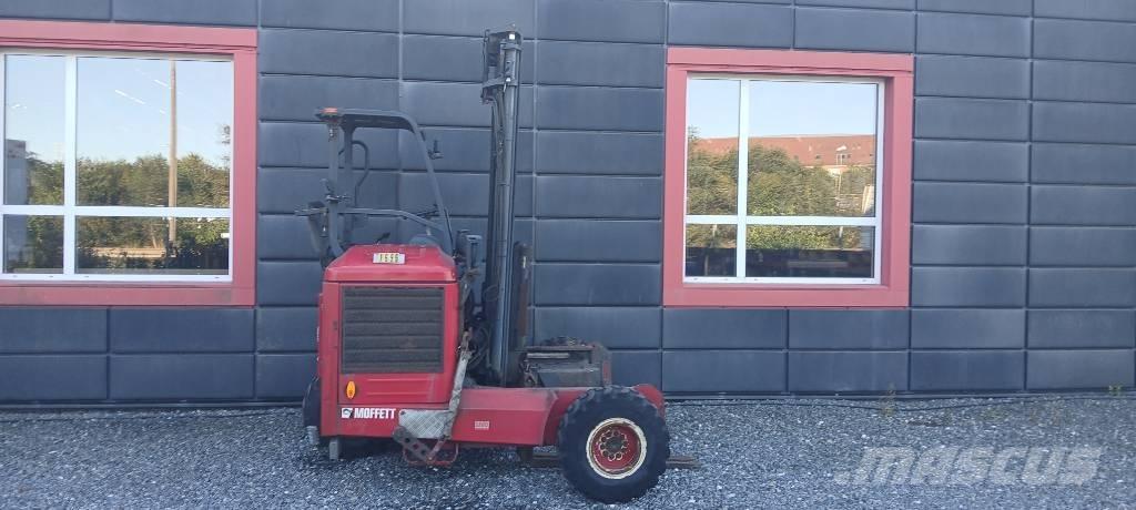 Moffett M5 25.3 NX Diesel Forklifts