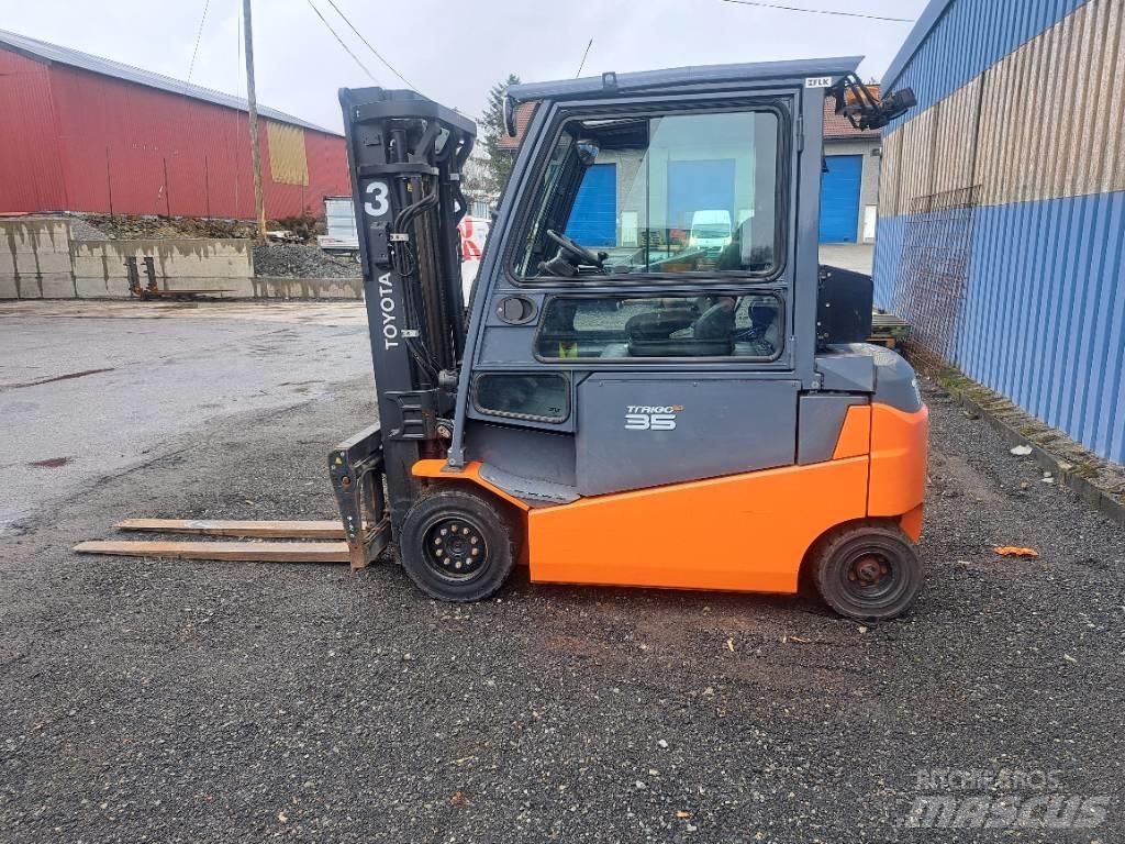 Toyota 8fbmt35 Electric Forklifts
