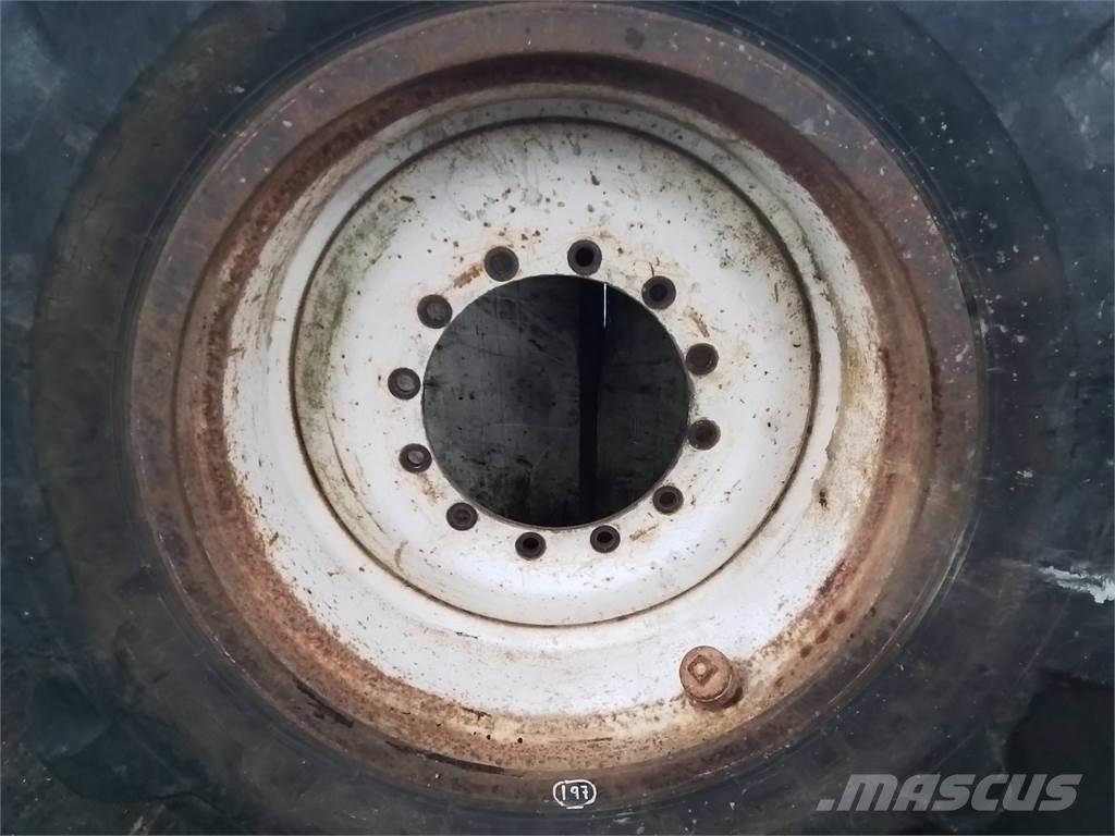 Valmet 836 20x34 Tires, wheels and rims