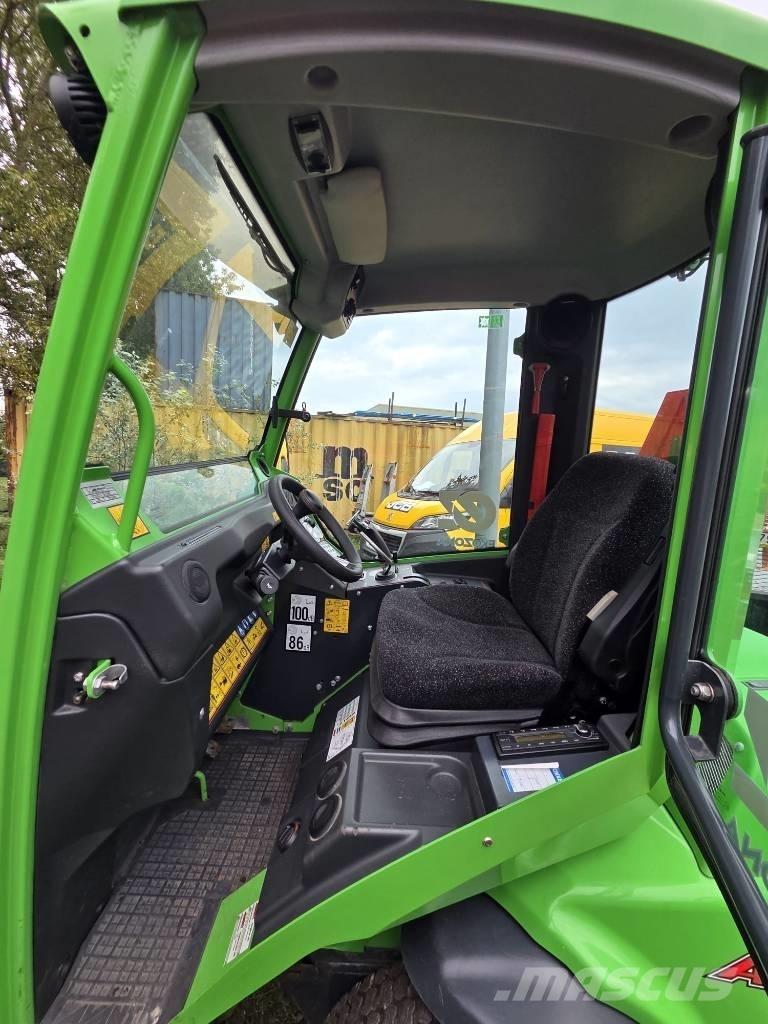 Avant 528 Multi purpose loaders
