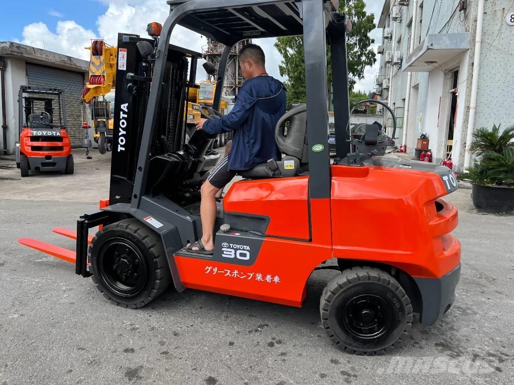 Toyota FD 30 Diesel Forklifts
