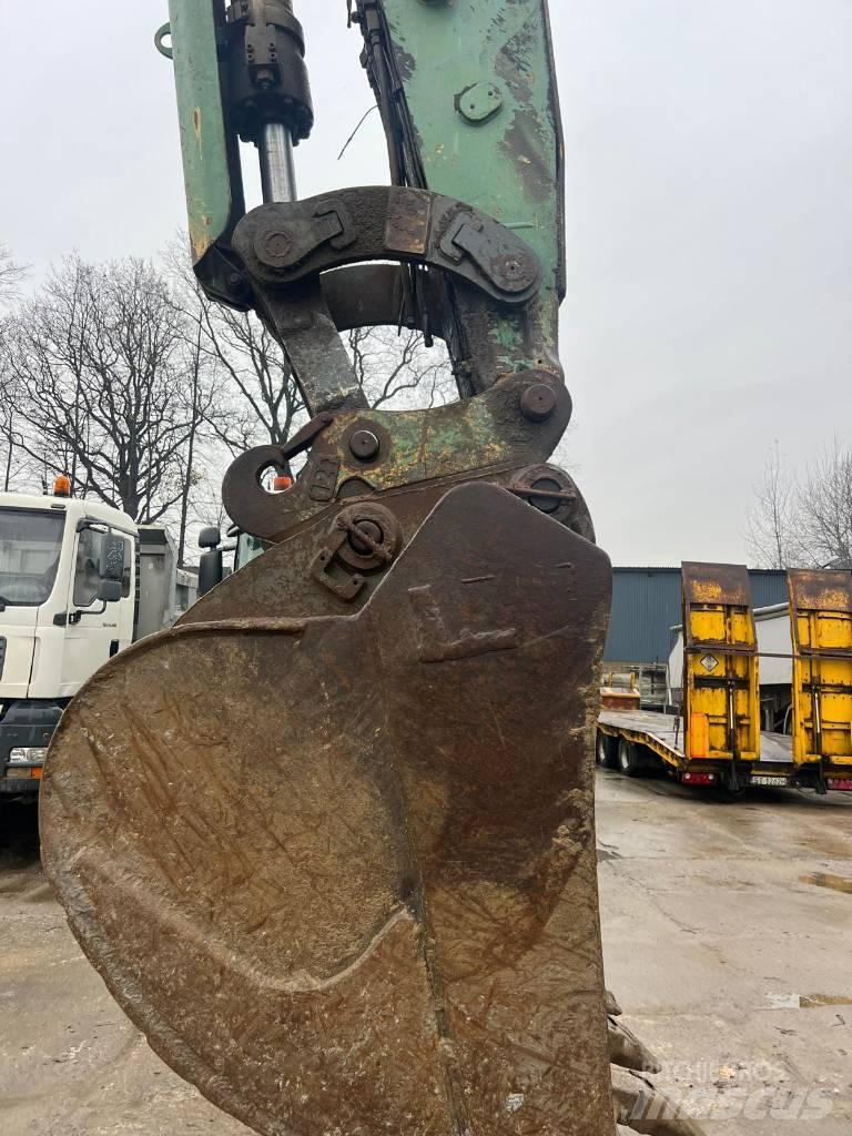 Liebherr 934 Crawler Excavators