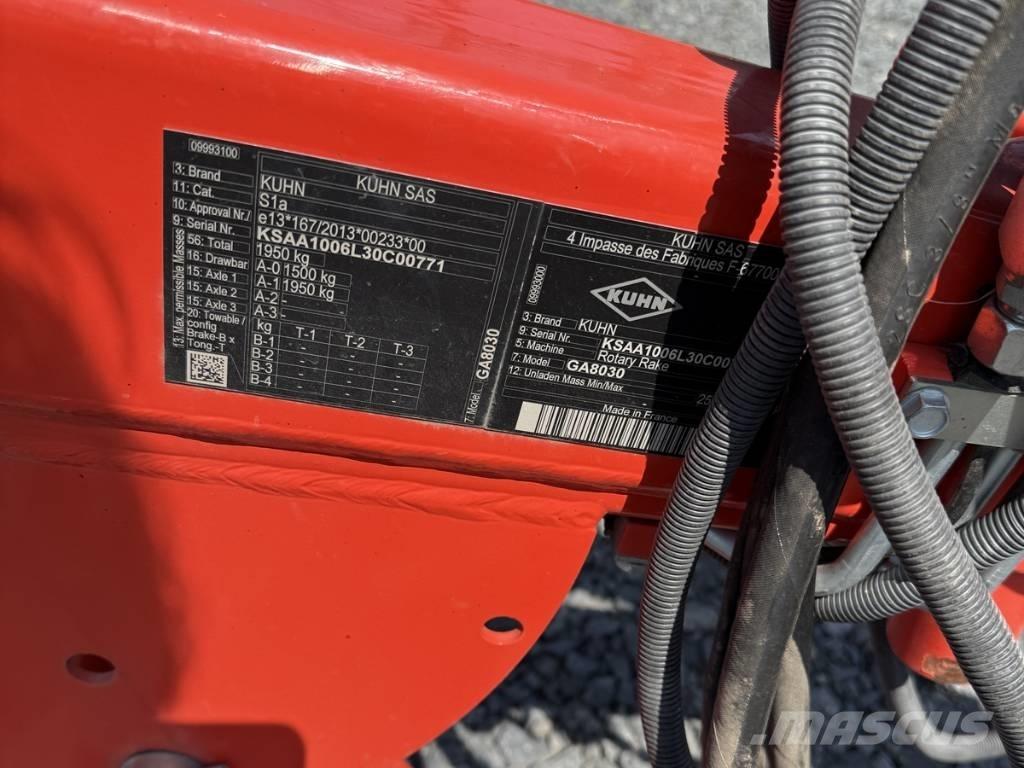 Kuhn GA 8030 Swathers \ Windrowers
