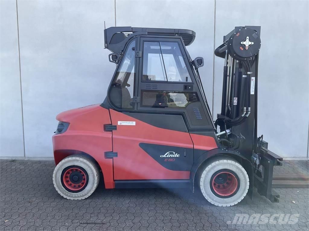 Linde E80-01/900 Electric Forklifts