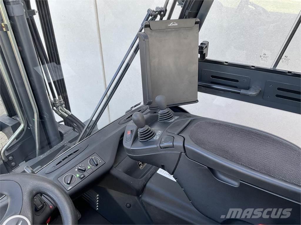 Linde E80-01/900 Electric Forklifts