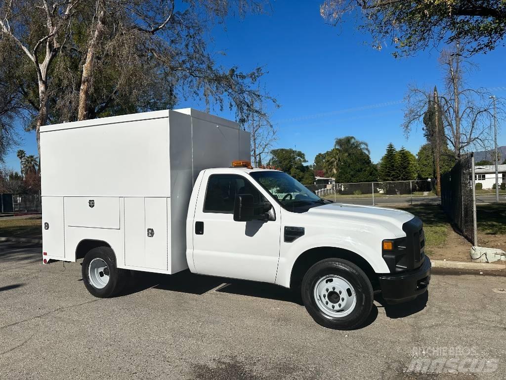 Ford F 350 SD Pickup Trucks