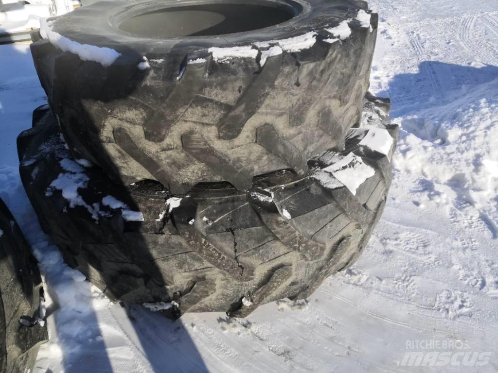 Pirelli 420/85R28 Tires, wheels and rims