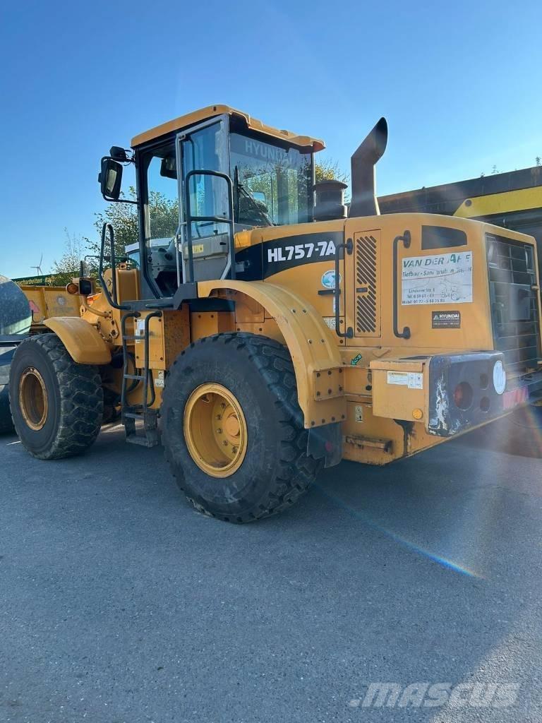 Hyundai HL 757-7 A Wheel Loaders