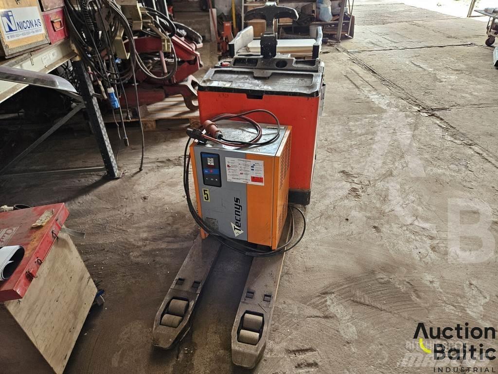 Tecna TMP20X Medium lift order picker