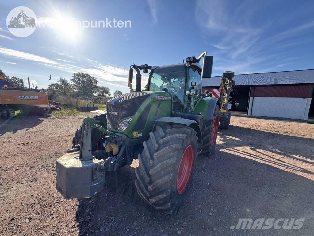 Fendt 724 Vario Tractors