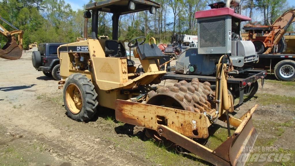 CAT CP 323 C Combi rollers