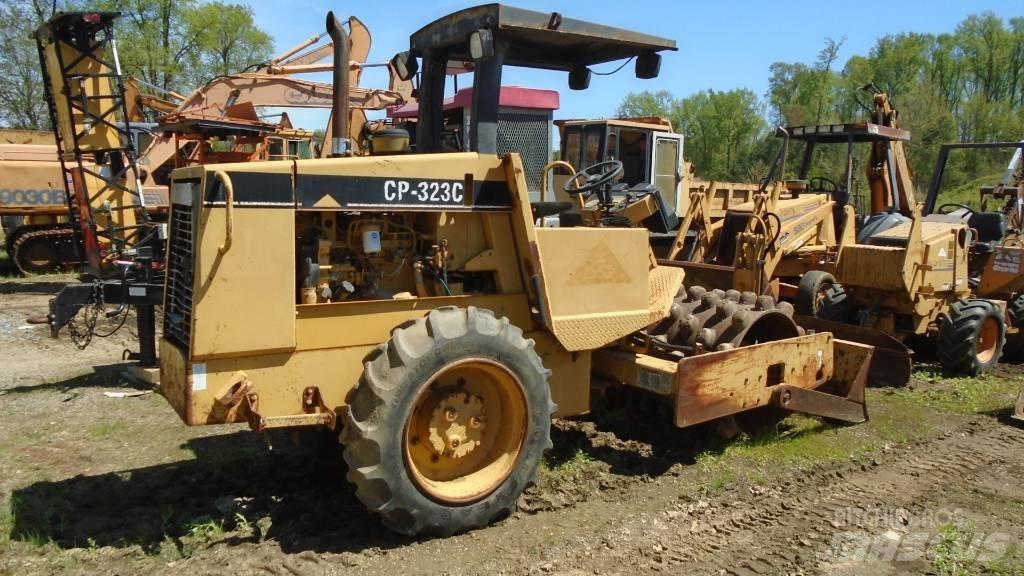 CAT CP 323 C Combi rollers
