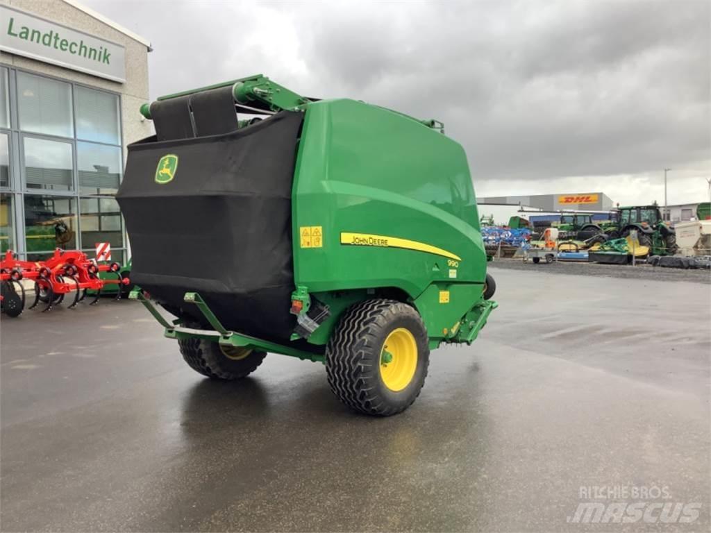 John Deere 990 Round Balers