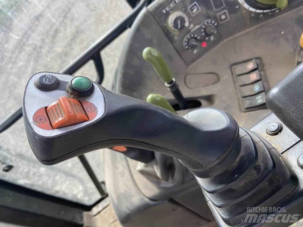 CLAAS ARION 420 Tractors