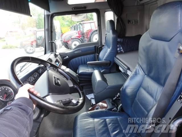 MAN TGA 26.530 Conventional Trucks / Tractor Trucks