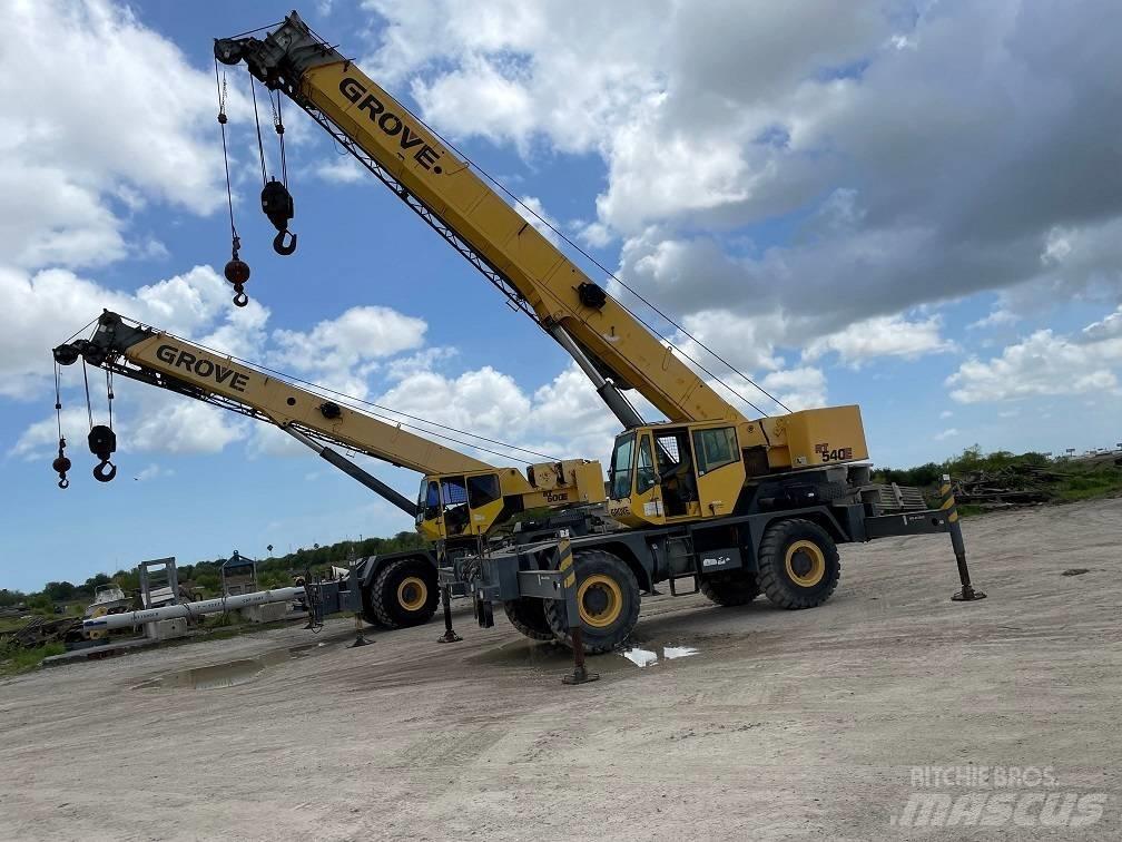 Grove RT 600 E Rough Terrain Cranes