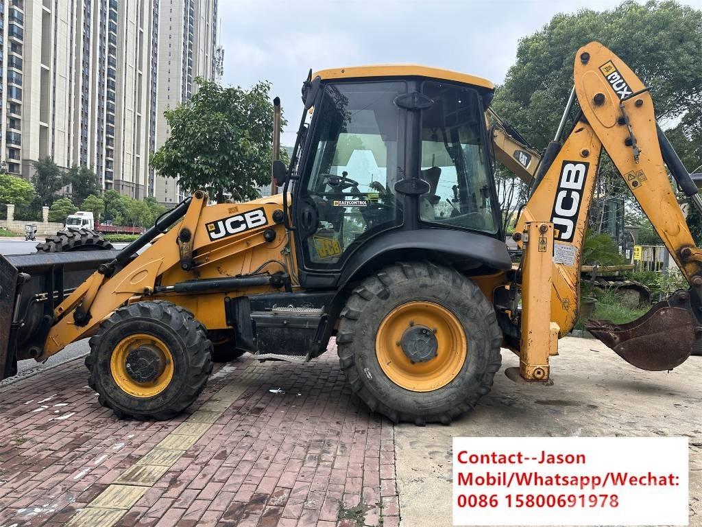 JCB 3 CX 4 T Backhoe Loaders