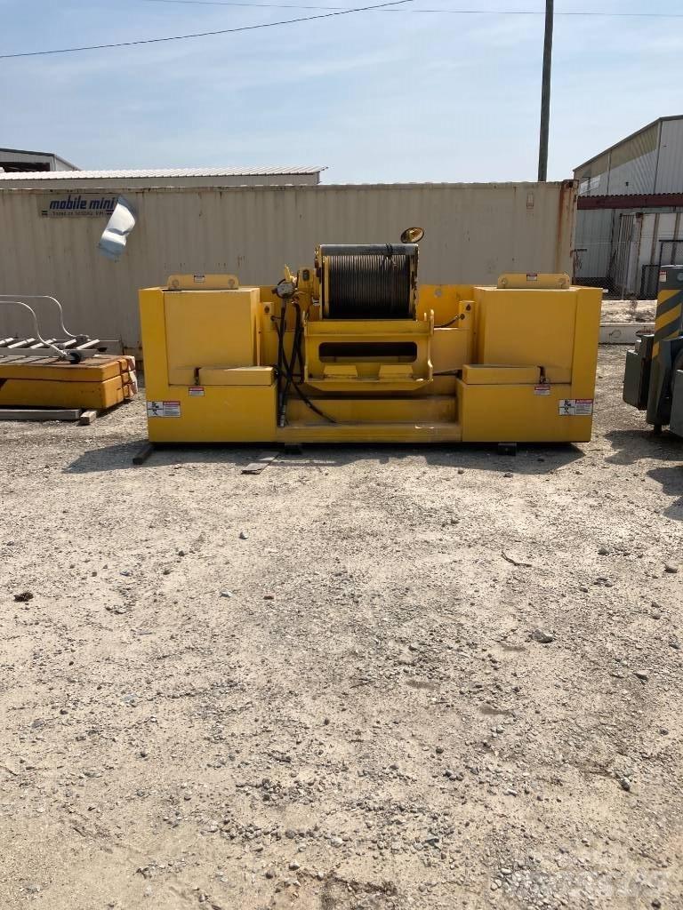 Grove RT 9130 E Rough Terrain Cranes