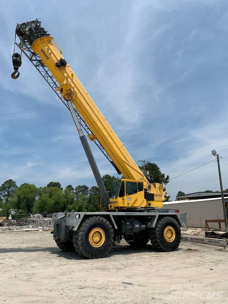 Grove RT 9130 E Rough Terrain Cranes