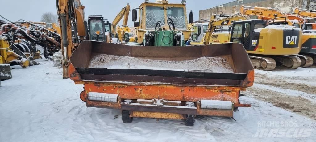  T-150 150 Utility Tool Carriers