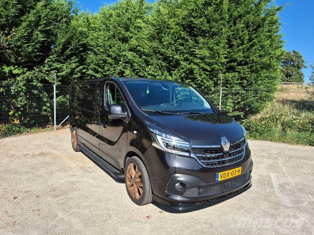 Renault Trafic Panel vans