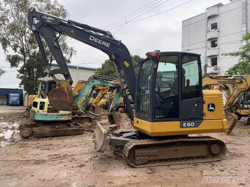 John Deere E60 Mini Excavators <7t (Mini Diggers)