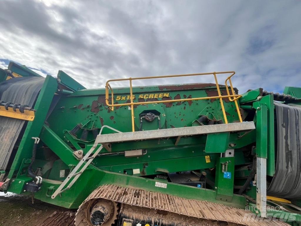 McCloskey R155 Mobile screeners