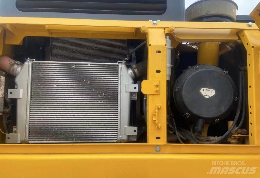 Komatsu PC 400 Crawler Excavators