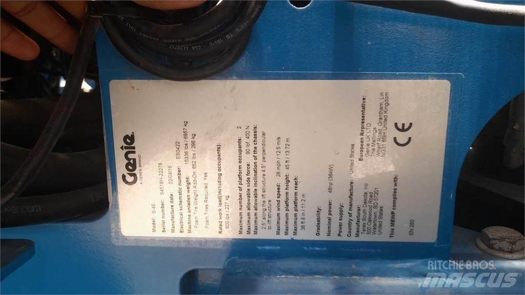 Genie S45 Telescopic boom lifts