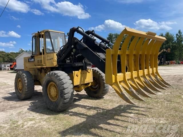 CAT IT 28 B Wheel Loaders