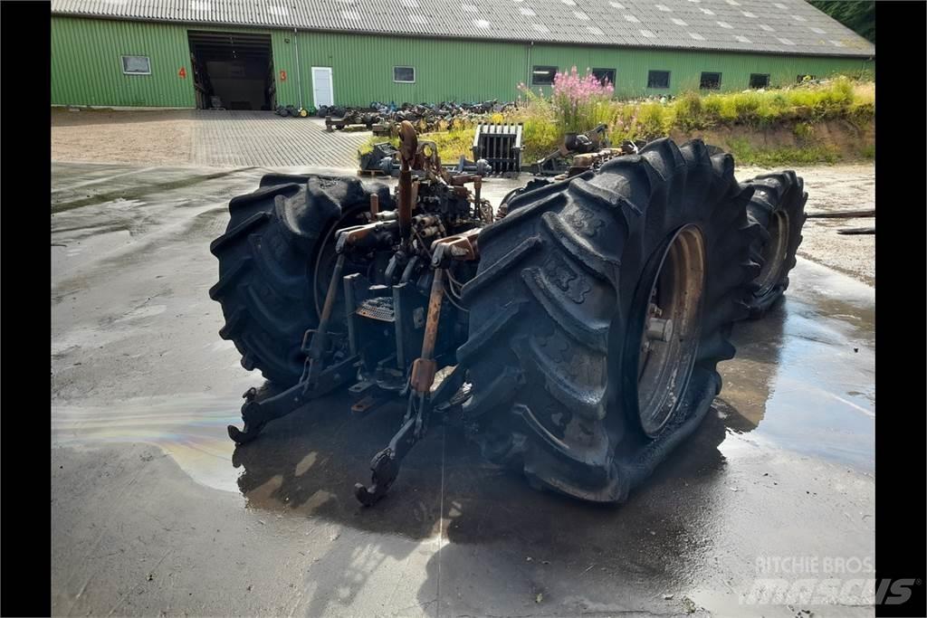 New Holland TM190 Tractors