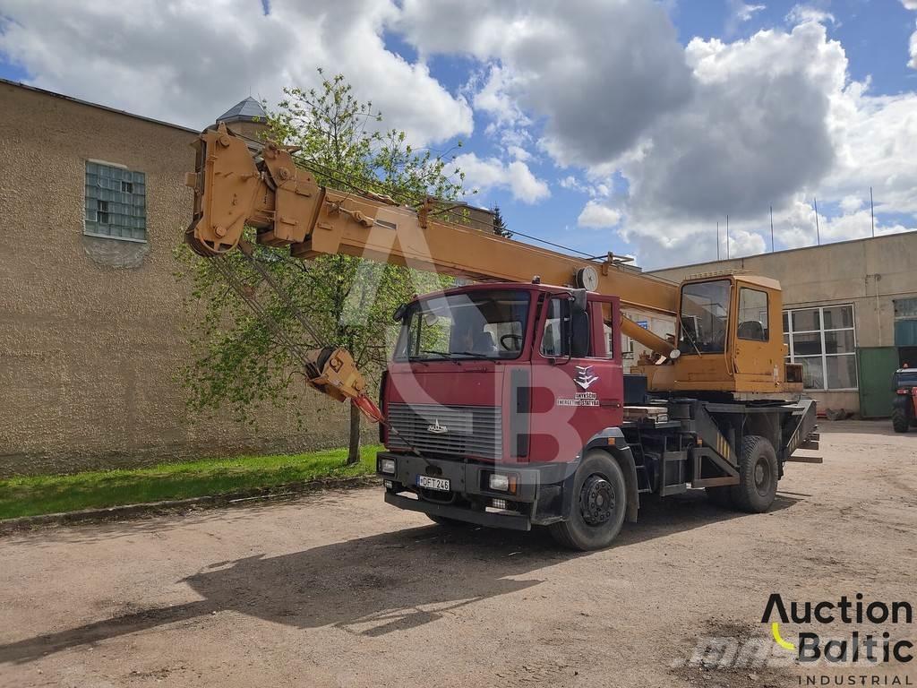 MAZ 533731 Boom / Crane / Bucket Trucks