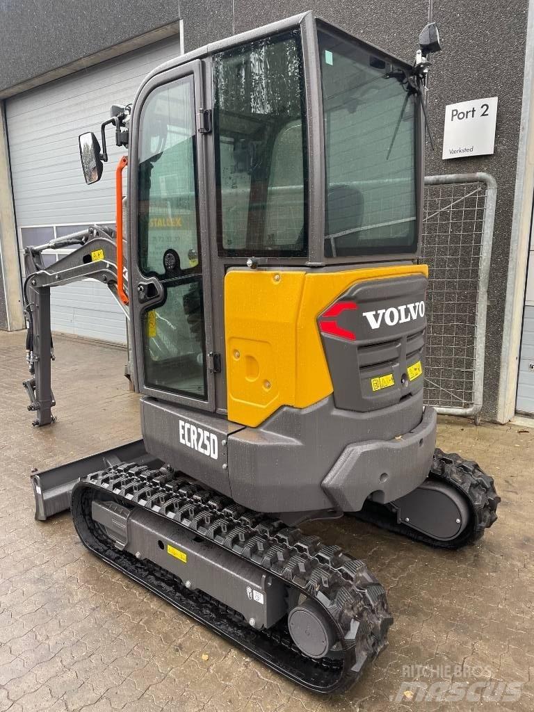 Volvo ECR25D Mini Excavators <7t (Mini Diggers)
