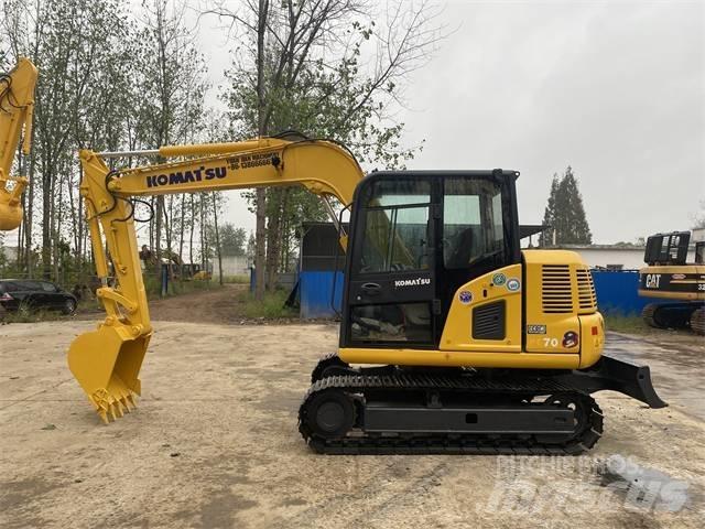 Komatsu PC70-8 Crawler Excavators