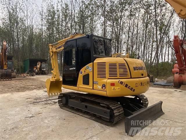 Komatsu PC70-8 Crawler Excavators