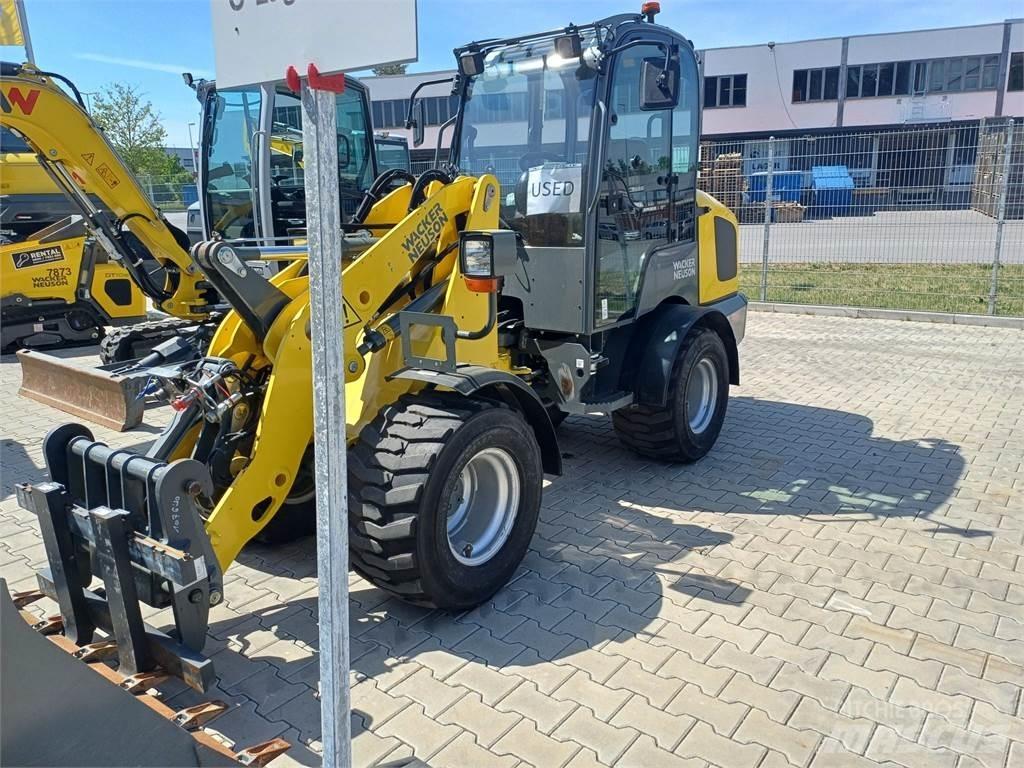 Wacker Neuson WL32 Wheel Loaders