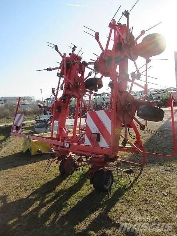 Kuhn GF8702 Rakes and tedders