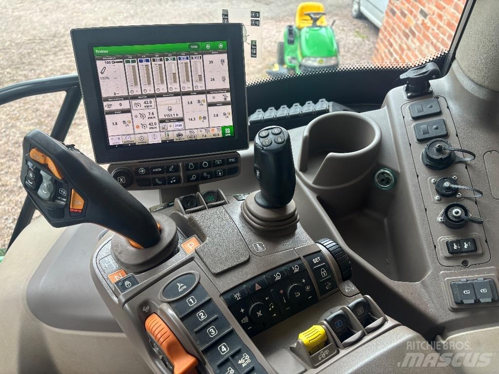 John Deere 6130 R Tractors
